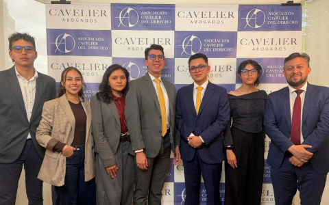 Primer lugar en el Concurso Nacional de Debate en Derecho de la Competencia